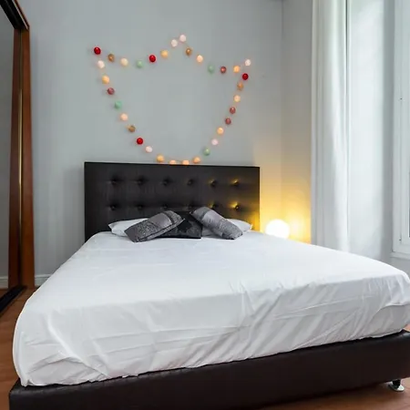 Etats Unis 892 - Spacious Flat On Sea Front Wac Apartment *